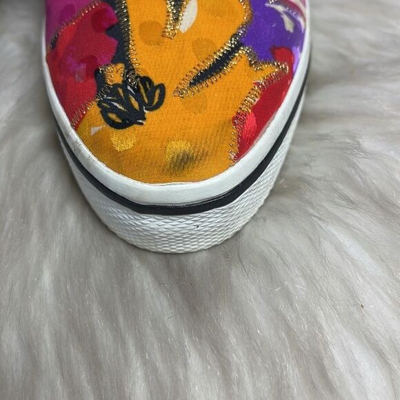 Stuart Weitzman Tennis Shoe Styled Flats Sz 6 - Picture 7 of 7